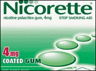 Using nicotine gum or patches while still smoking may help smokers quit